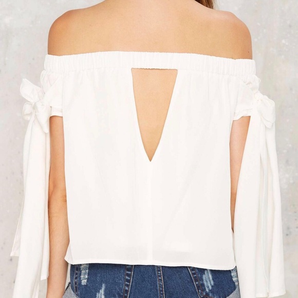 Nasty Gal Bow Tie Off The Shoulder Top - Picture 3 of 4